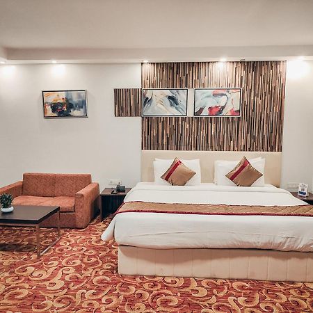 The Altruist Business Hotel Kharadi 浦那 外观 照片